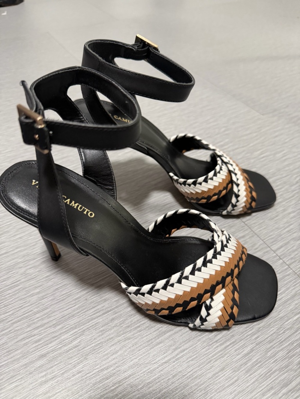 Vince Camuto Ambrinna Ankle-Strap
Woven Dress Sandals Size 10M NWOB - Picture 2 of 9